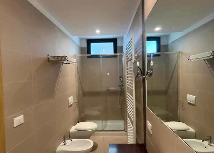 Trieste Otel 2*