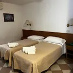Trieste Hotell 2*