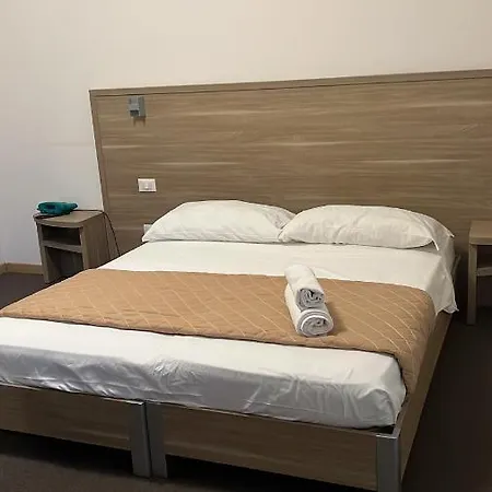 Trieste Hotell 2*