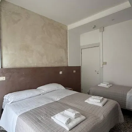 Trieste Hotel 2*