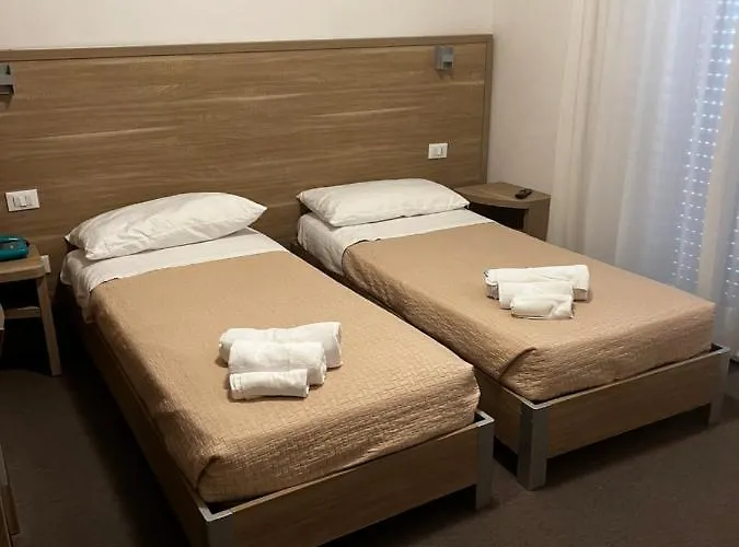 Hotel Trieste 2*